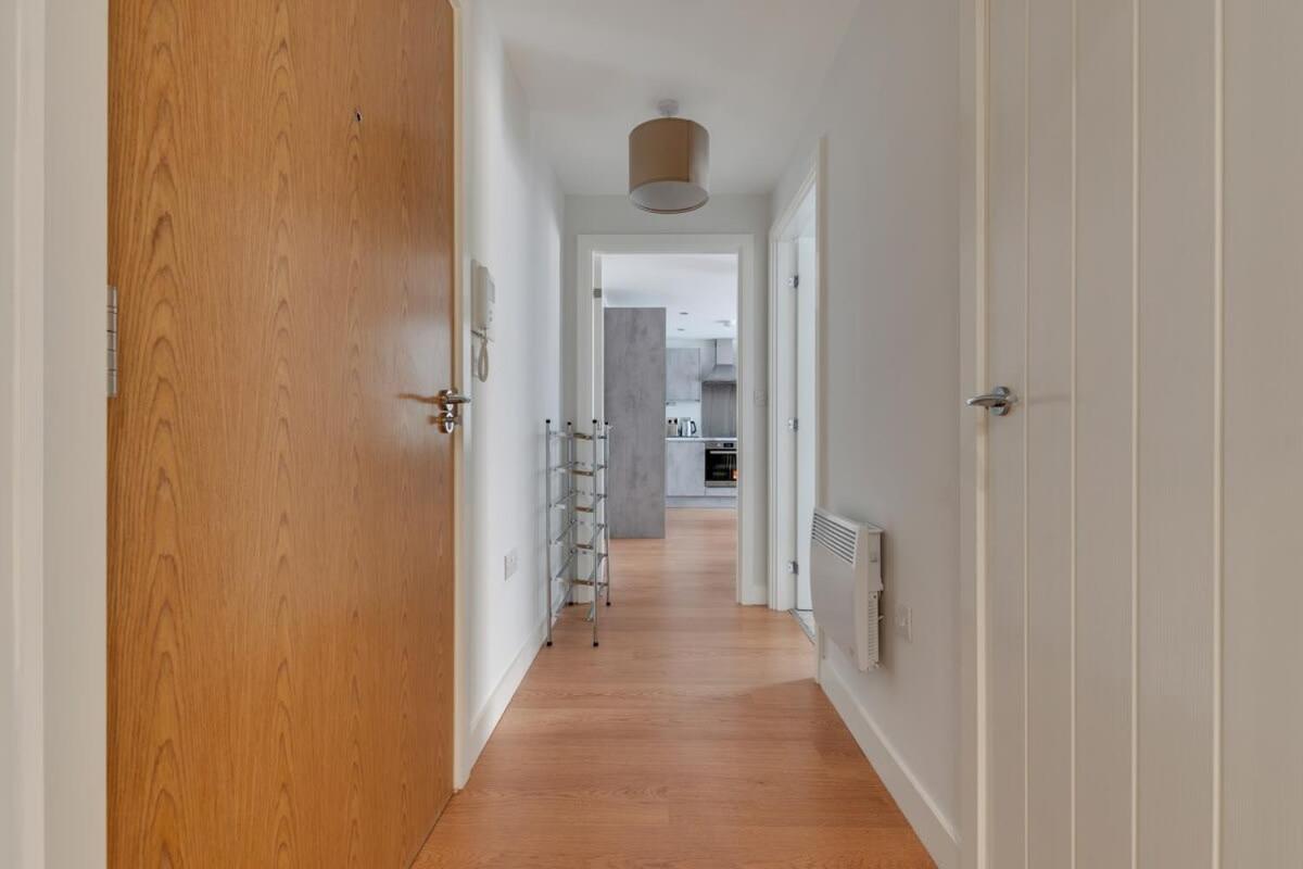 1 Bed Modern Apartment In A Converted Mill Leeds  Kültér fotó